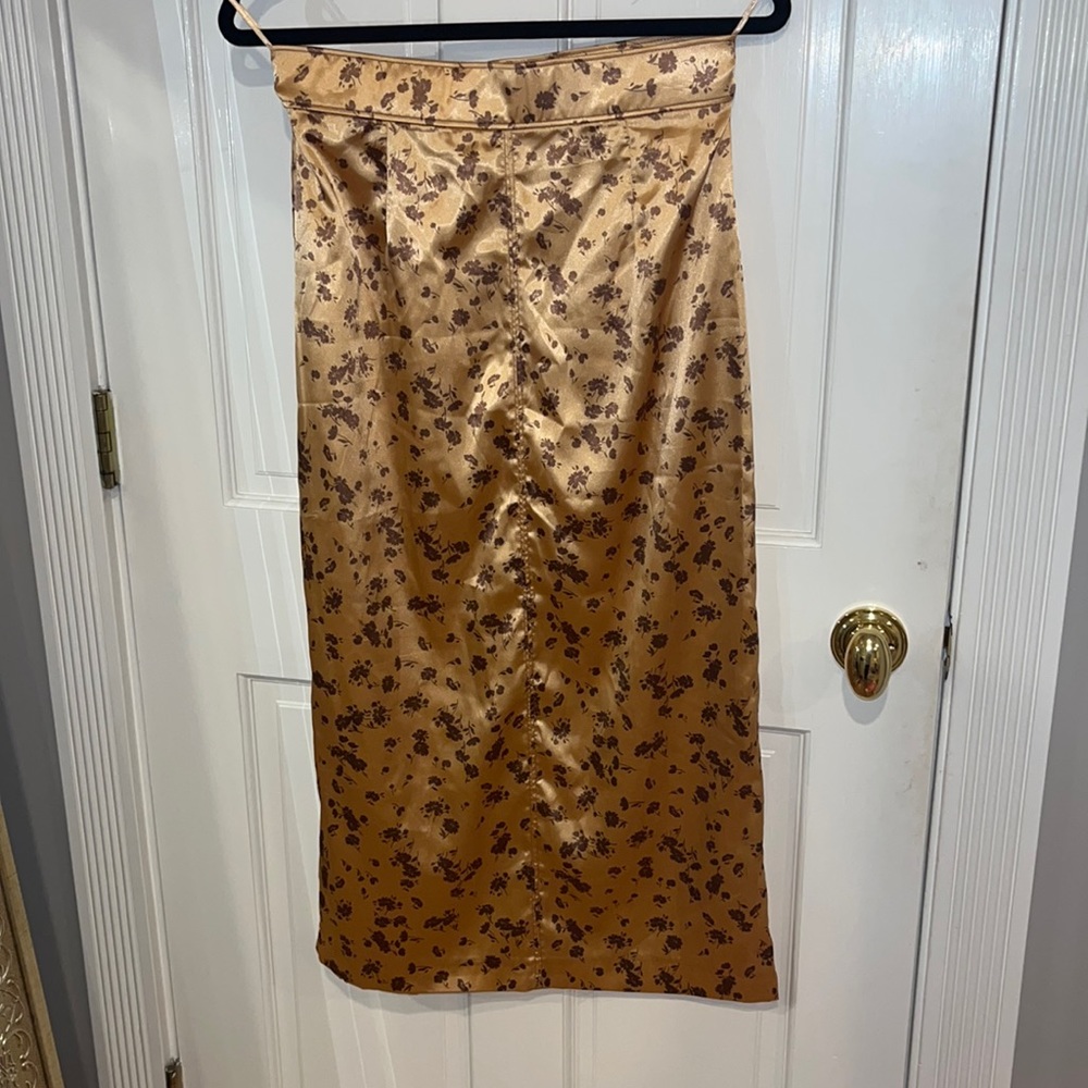 MIDI Zara Skirt